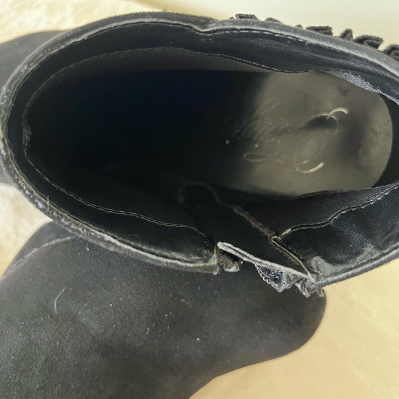 Fergie ankle boots, black, size 8 1/2. - Picture 6 of 8